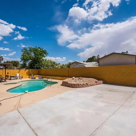 Vegas Elegance Fun And Cozy Escape All You Need